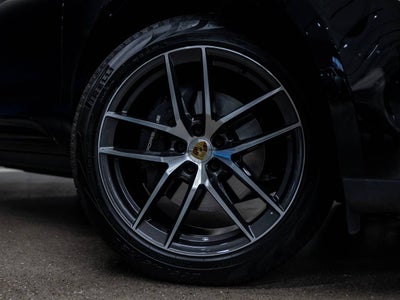 2025 Porsche Macan Macan