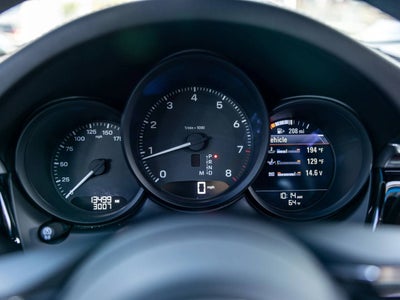 2025 Porsche Macan Macan