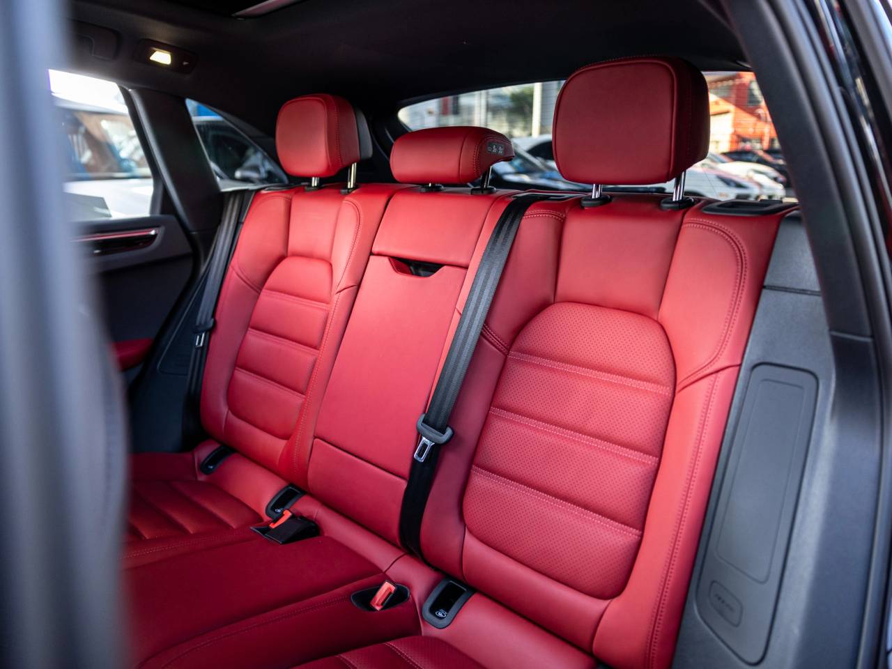 2025 Porsche Macan Macan