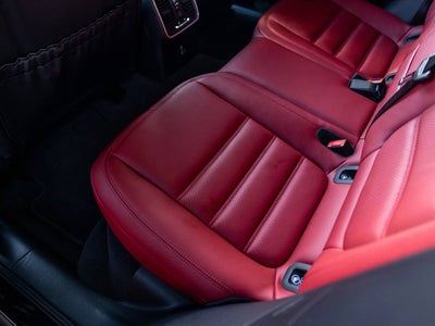 2025 Porsche Macan Macan