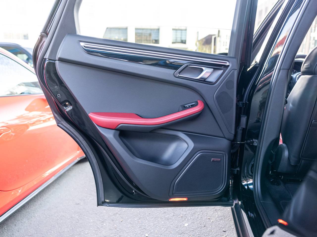 2025 Porsche Macan Macan