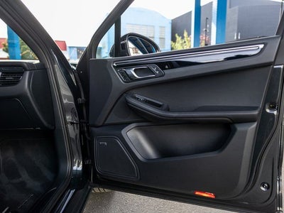 2025 Porsche Macan Macan