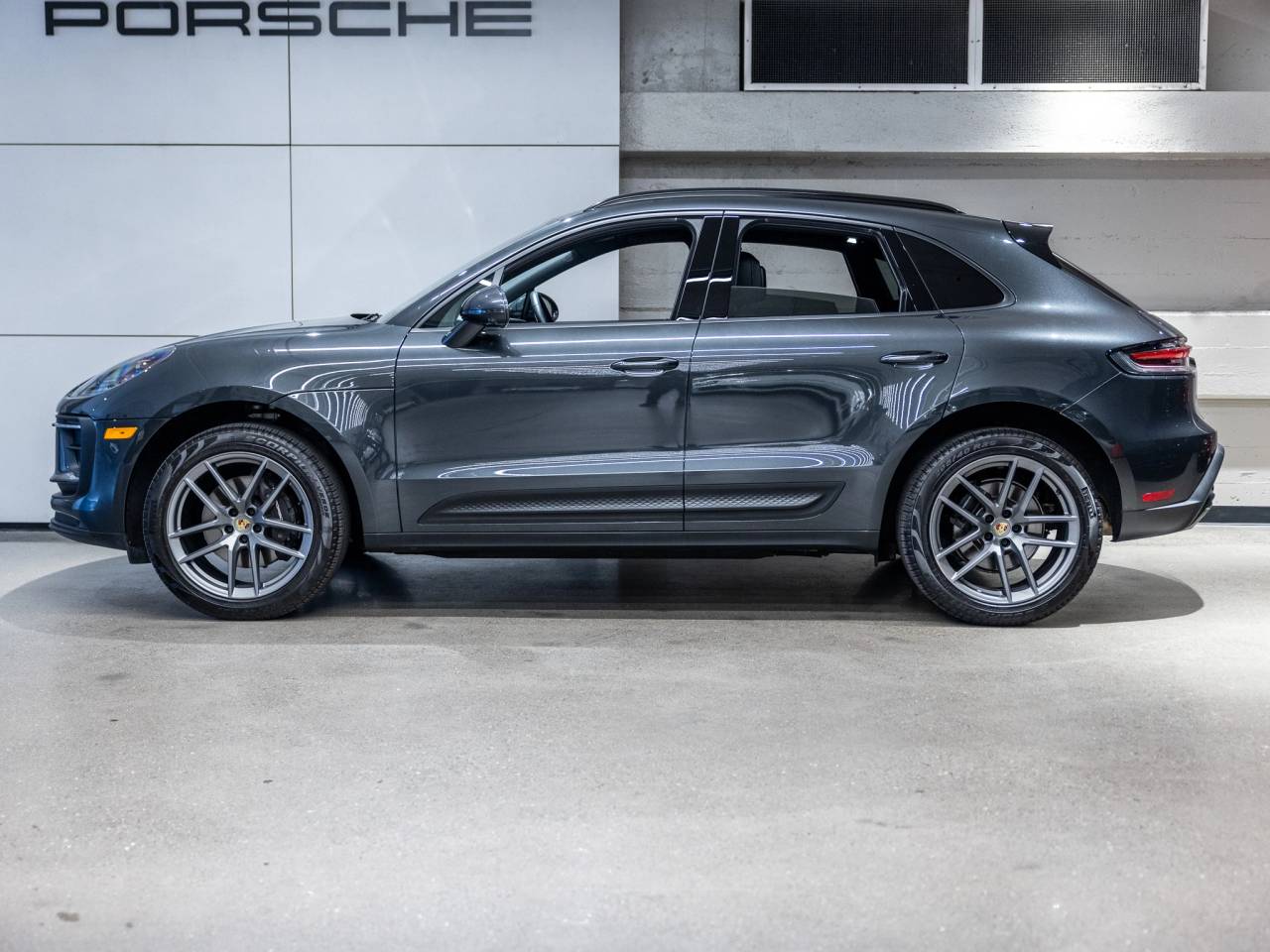 2025 Porsche Macan Macan
