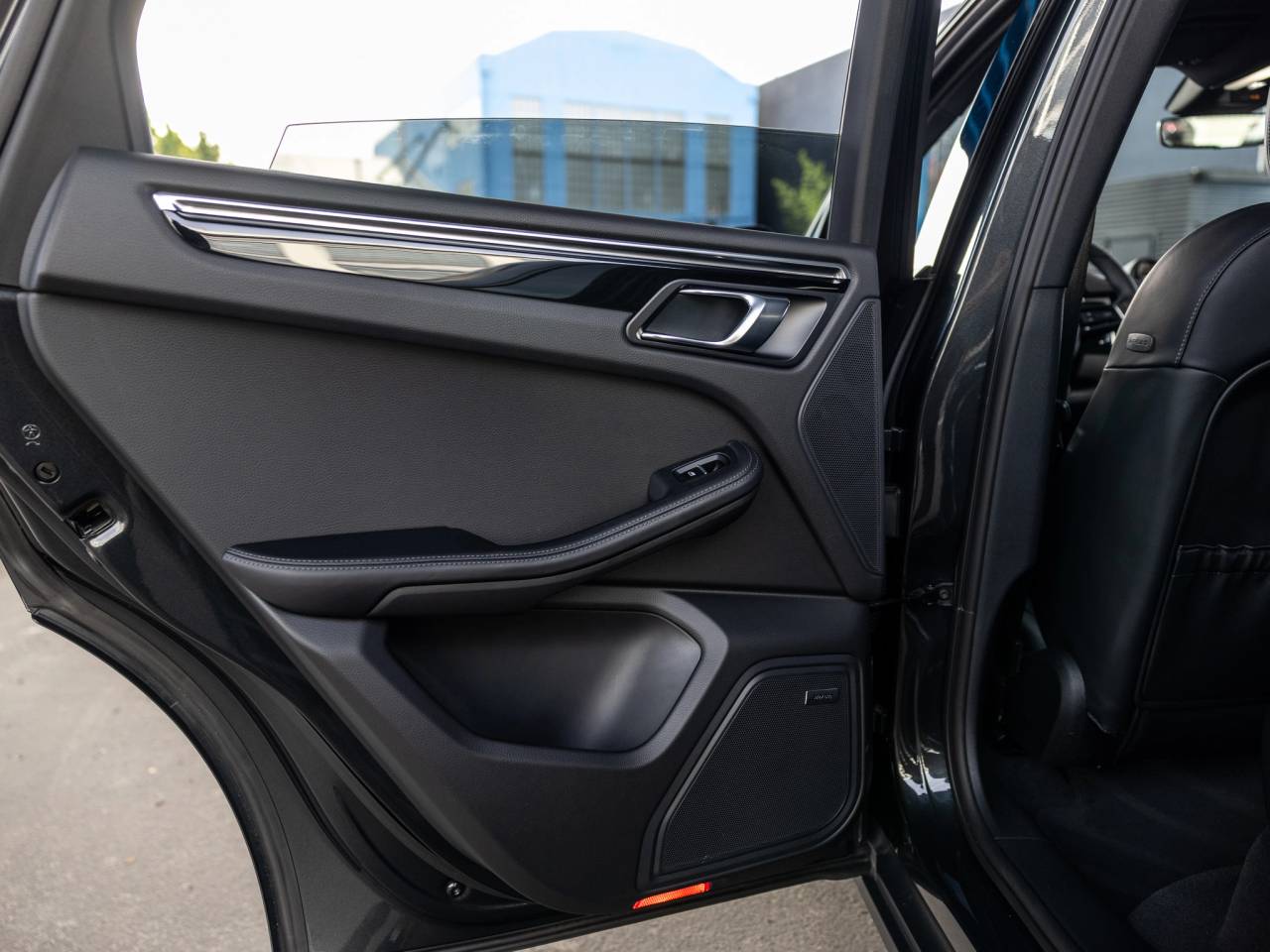 2025 Porsche Macan Macan