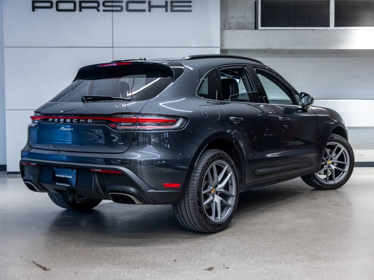 2025 Porsche Macan Macan