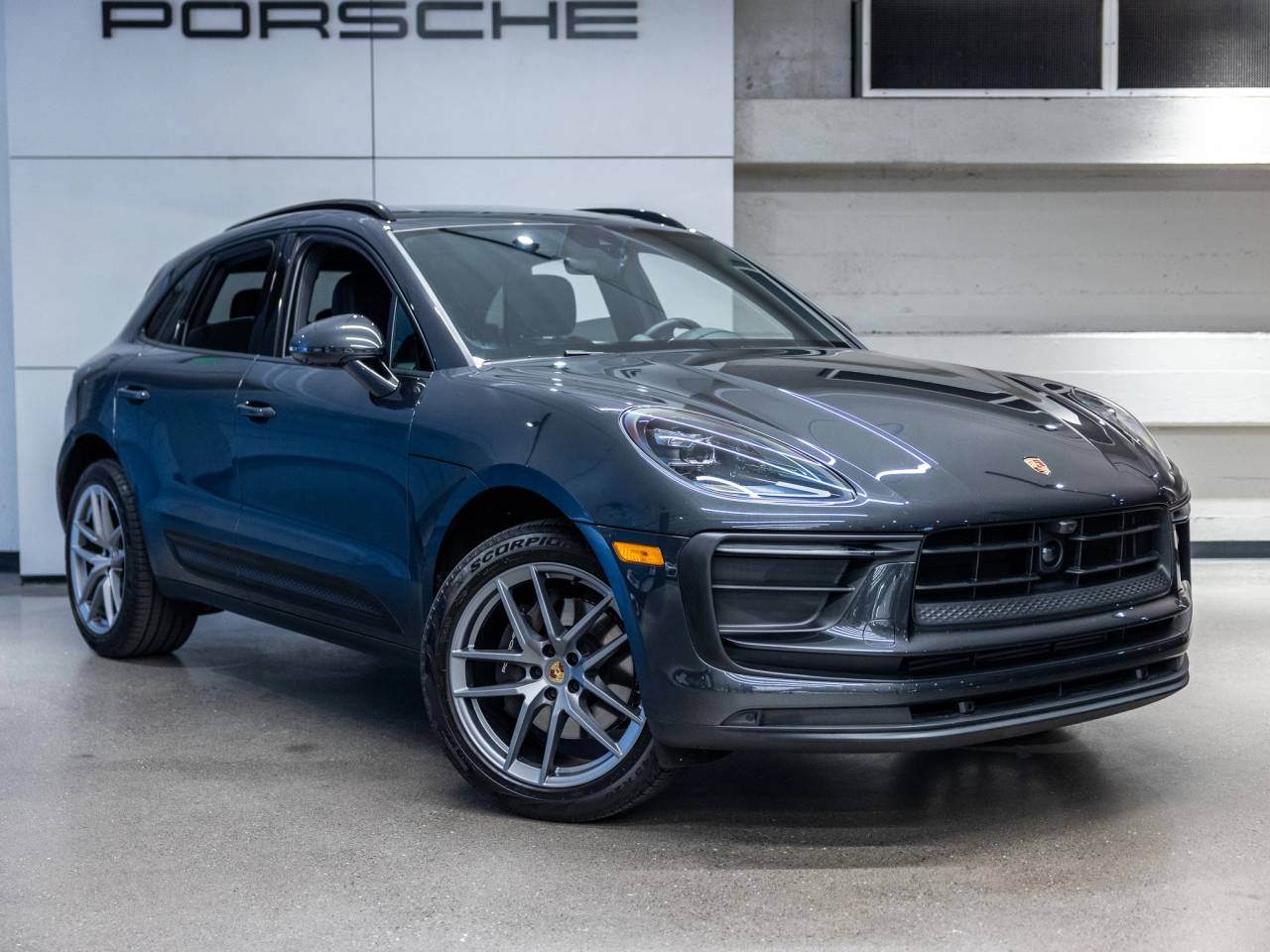 2025 Porsche Macan Macan