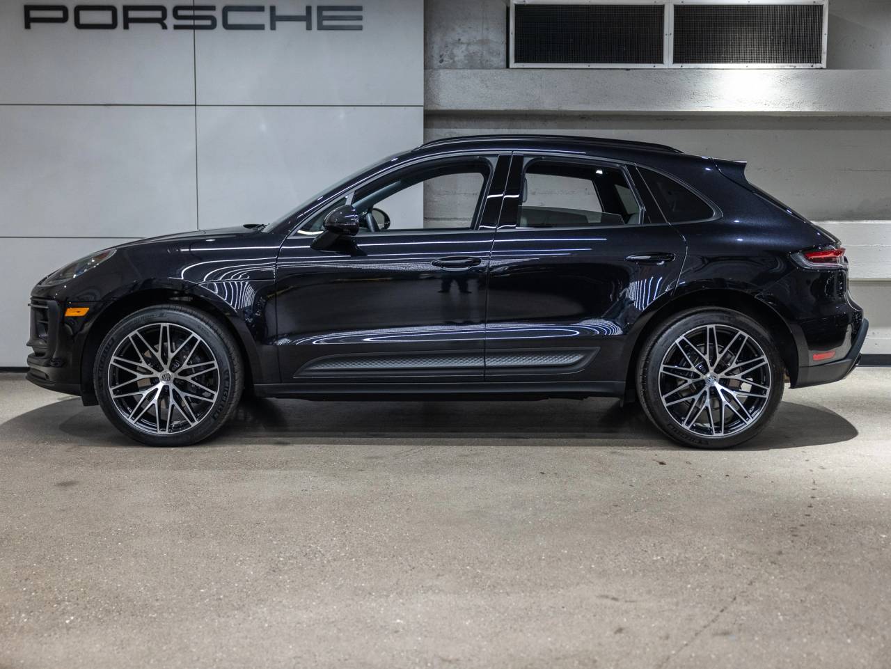 2025 Porsche Macan Macan