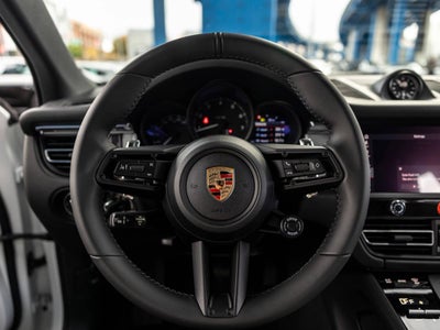 2026 Porsche Macan Macan