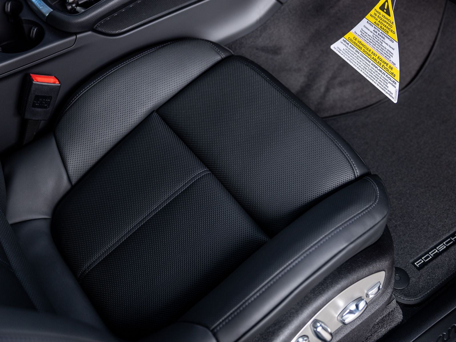 2026 Porsche Macan T