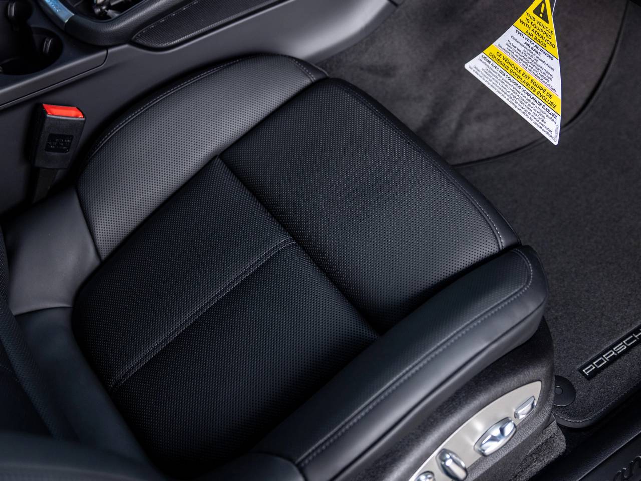 2026 Porsche Macan T