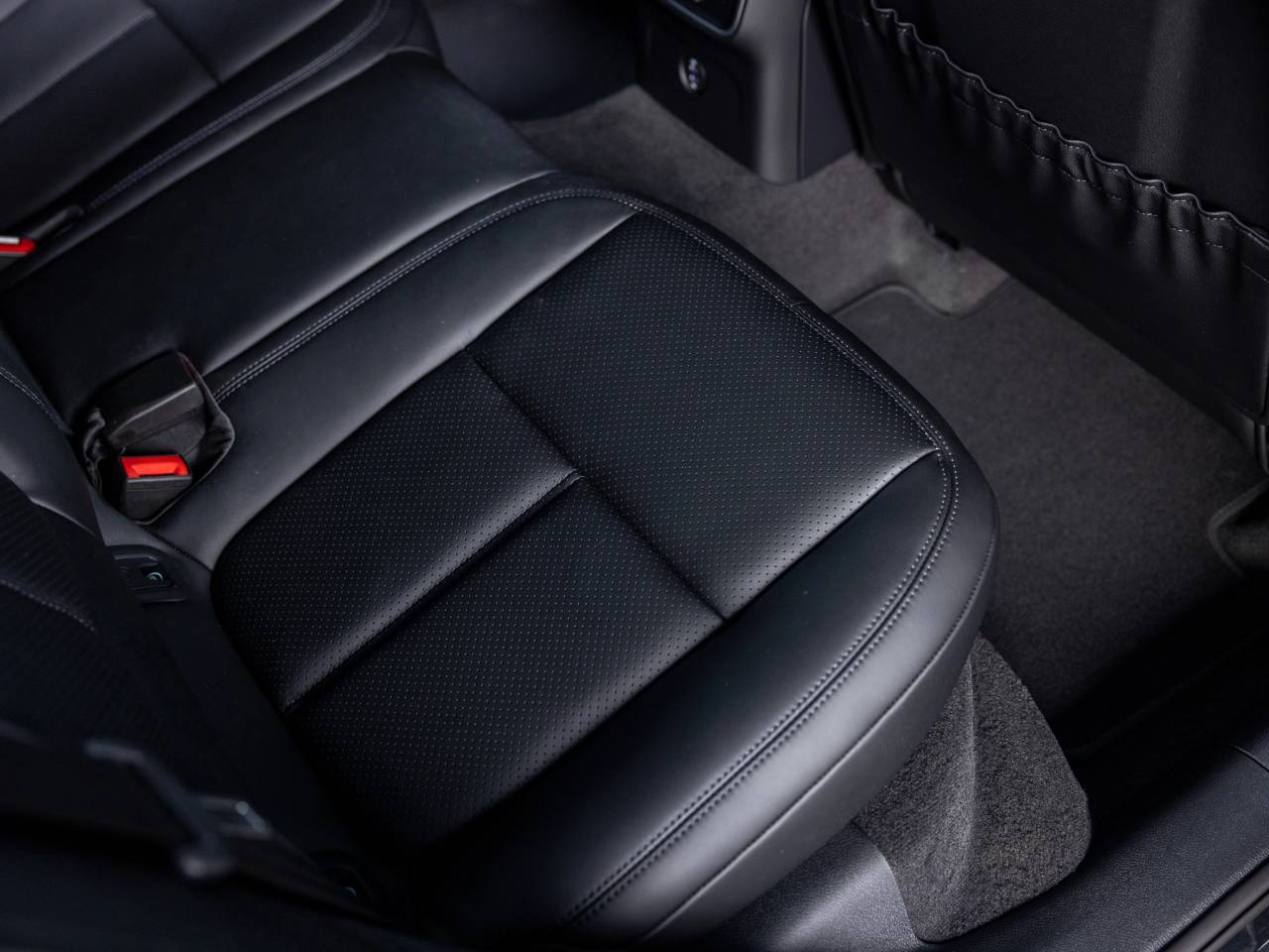 2026 Porsche Macan T