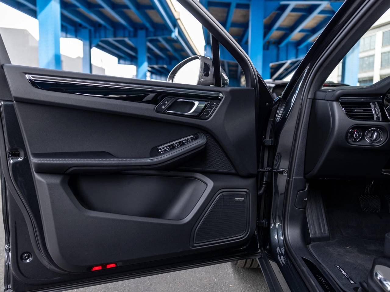 2026 Porsche Macan T