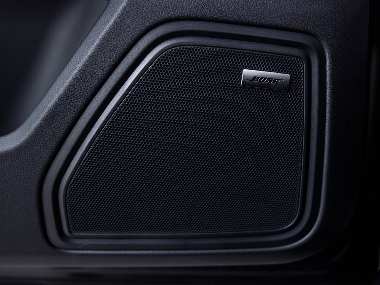 2026 Porsche Macan T