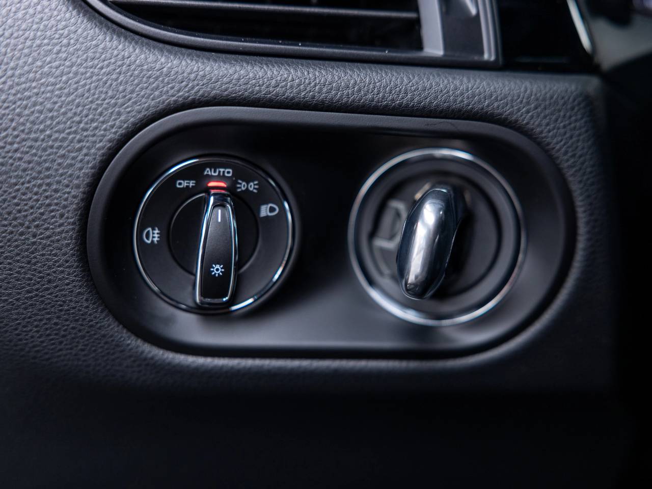 2026 Porsche Macan T