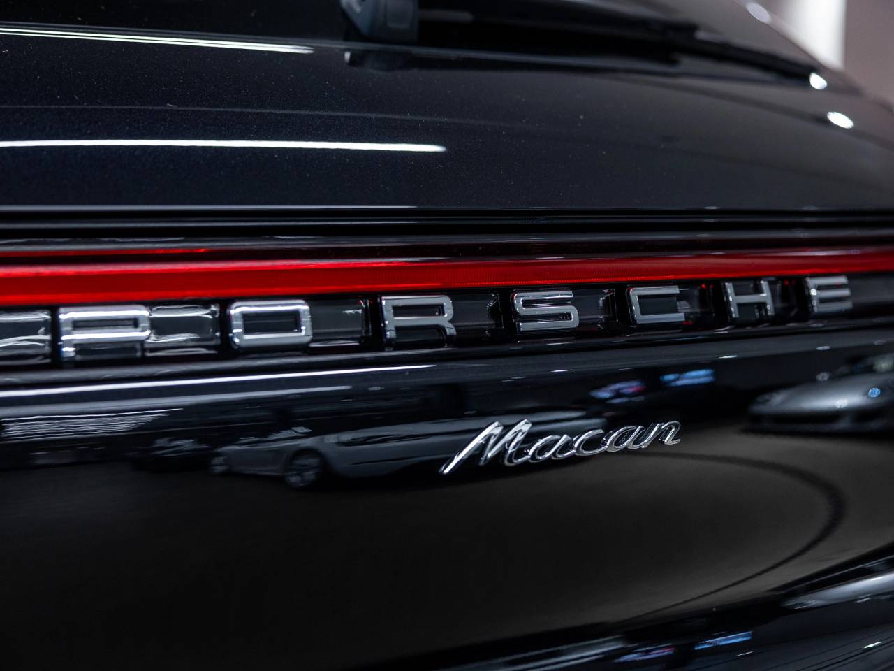 2026 Porsche Macan Macan