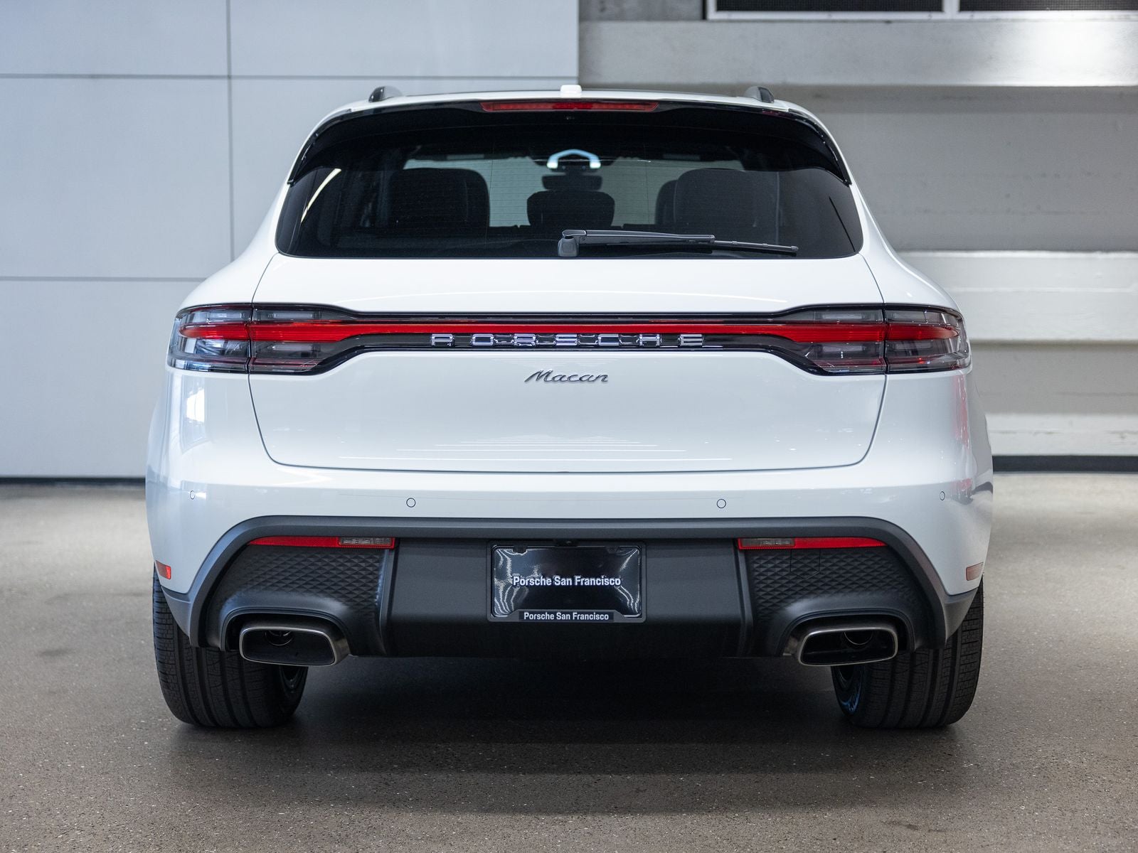 2026 Porsche Macan Base