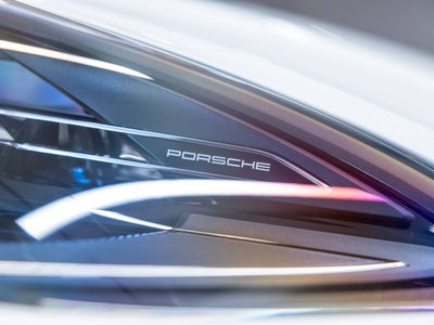 2026 Porsche Macan Base