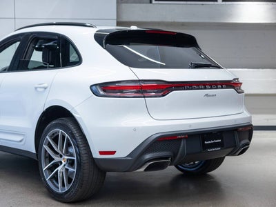 2026 Porsche Macan Base