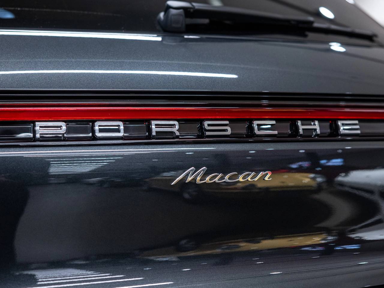 2026 Porsche Macan Macan