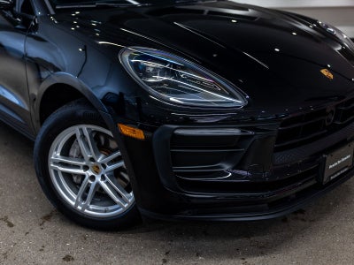 2023 Porsche Macan Base