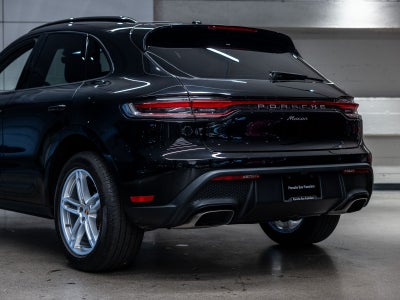 2023 Porsche Macan Base