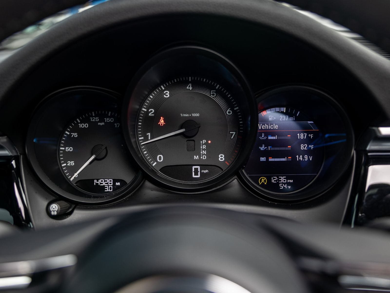2023 Porsche Macan Base