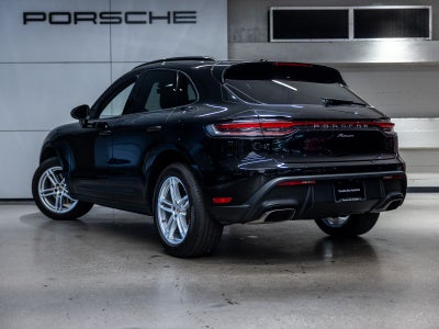 2023 Porsche Macan Base