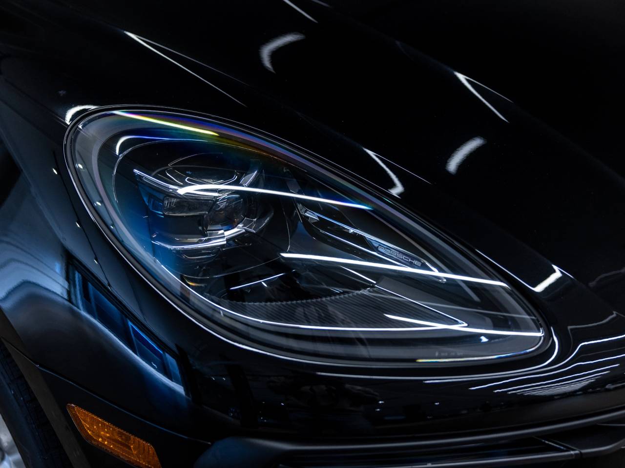 2023 Porsche Macan Base