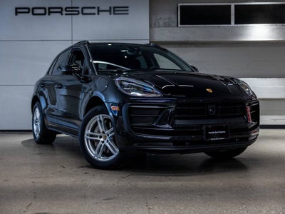 2023 Porsche Macan Base