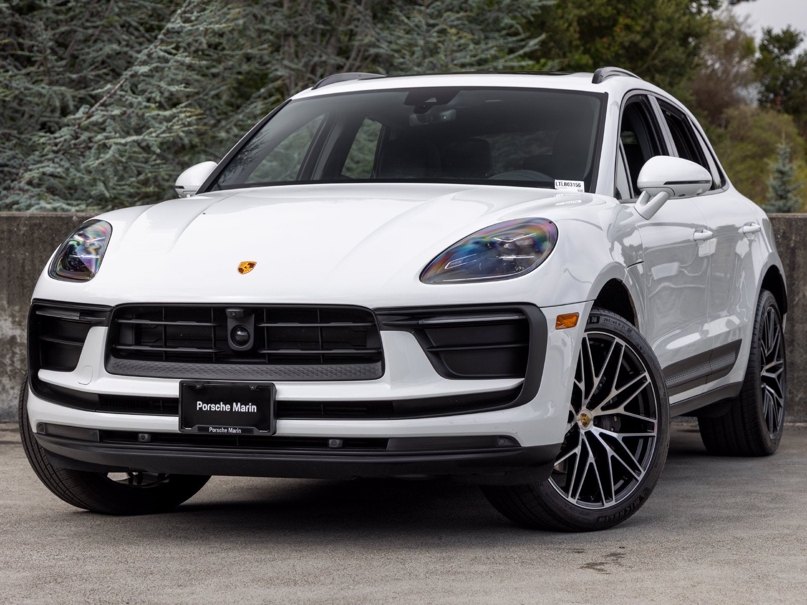 2026 Porsche Macan Base