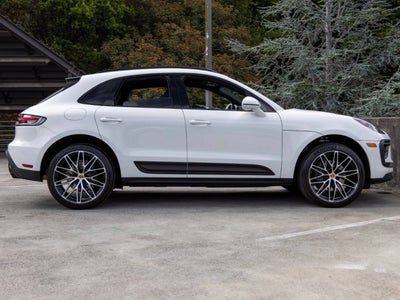 2026 Porsche Macan Macan