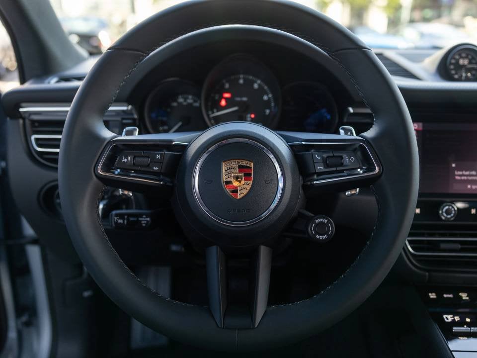 2026 Porsche Macan Macan