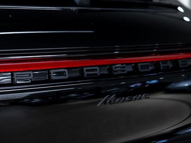 2026 Porsche Macan Macan