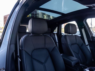 2026 Porsche Macan T