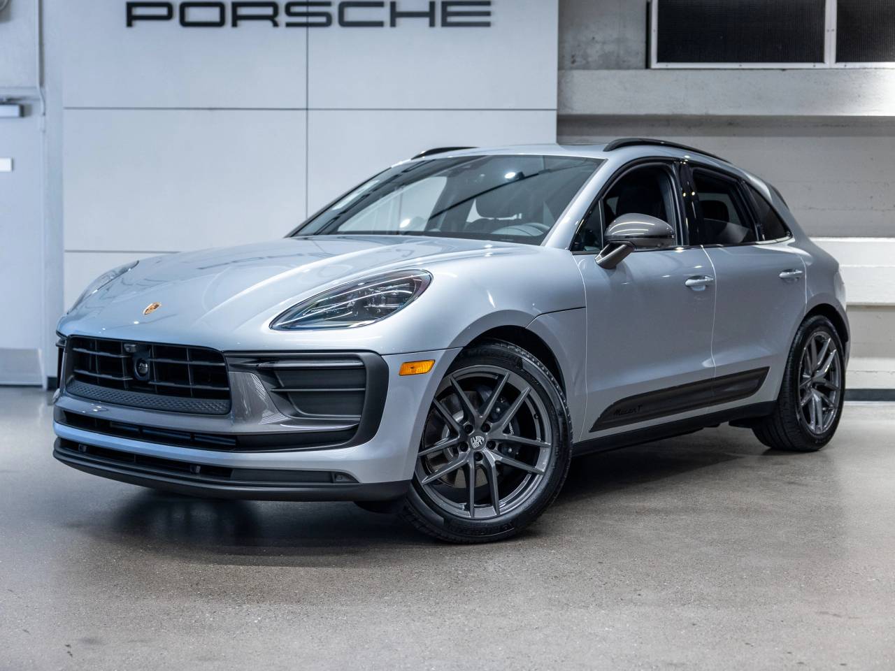 2026 Porsche Macan T
