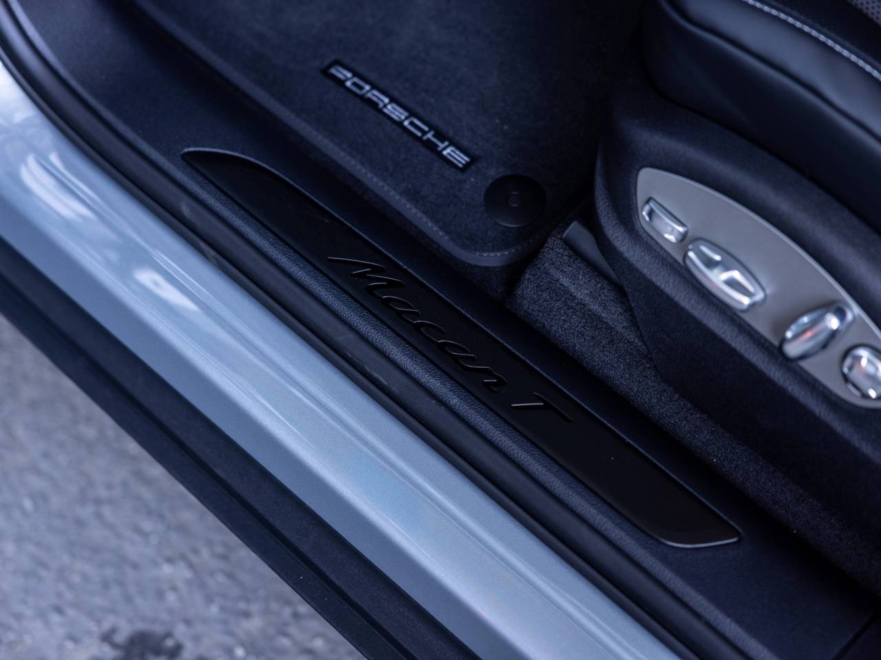 2026 Porsche Macan T