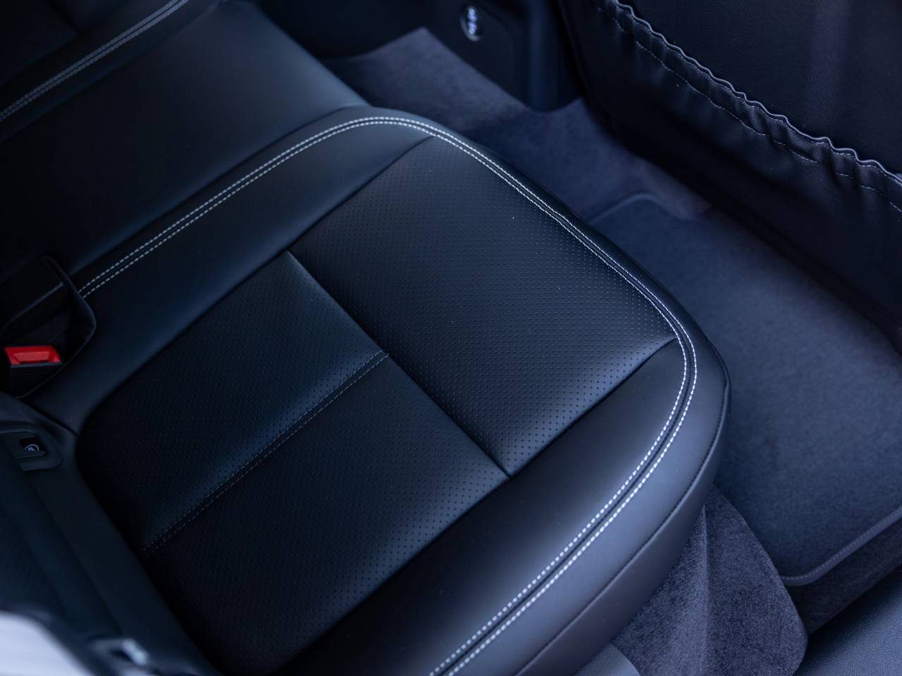 2026 Porsche Macan T