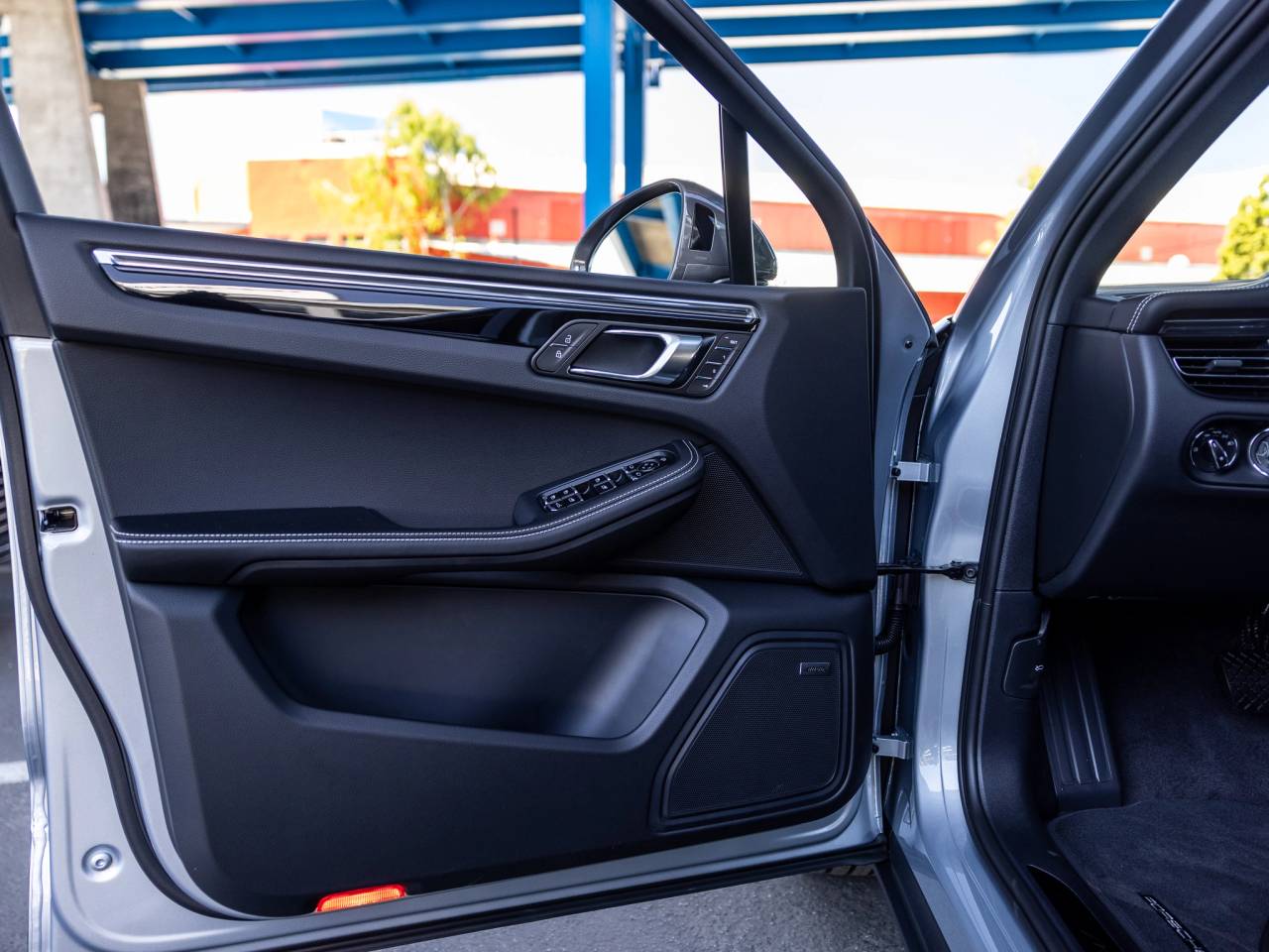 2026 Porsche Macan T