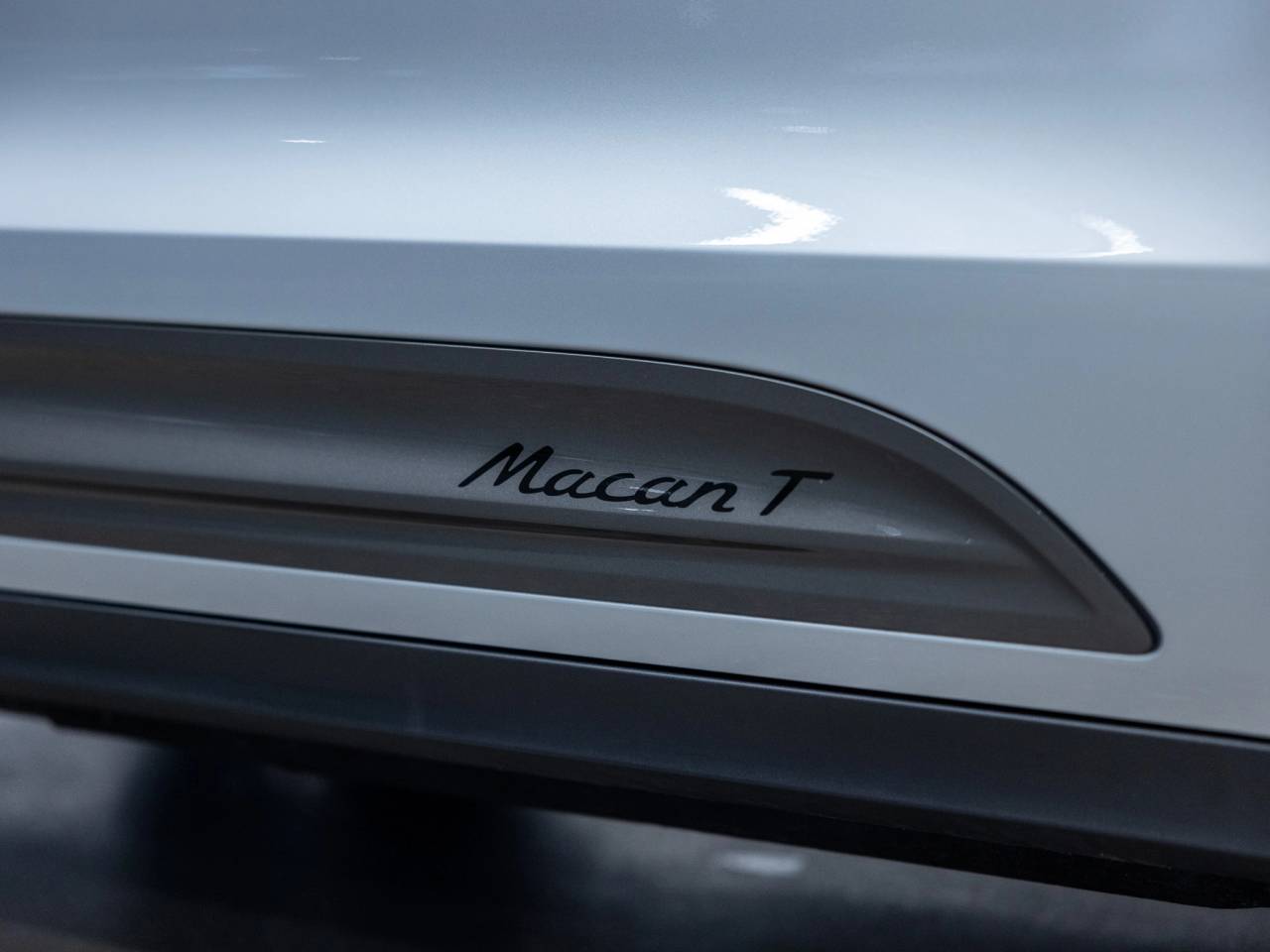 2026 Porsche Macan T