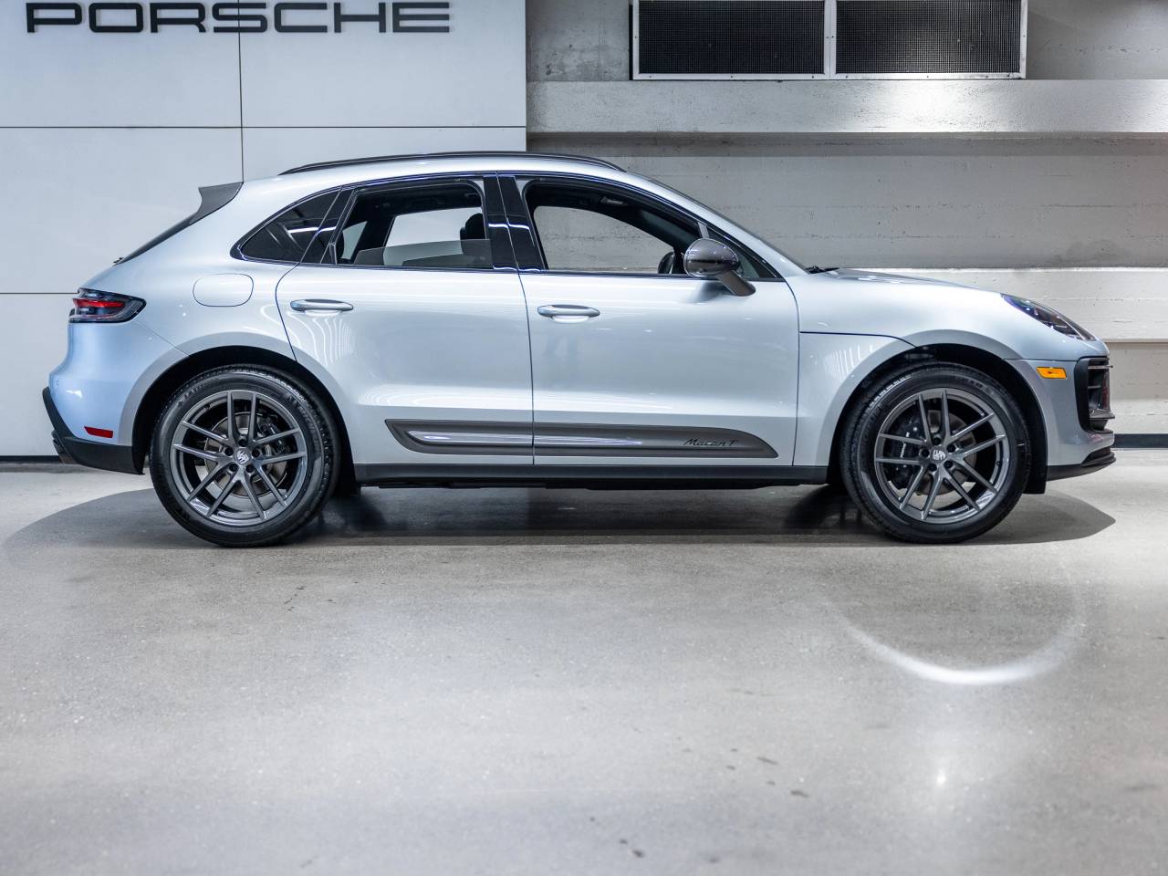 2026 Porsche Macan T