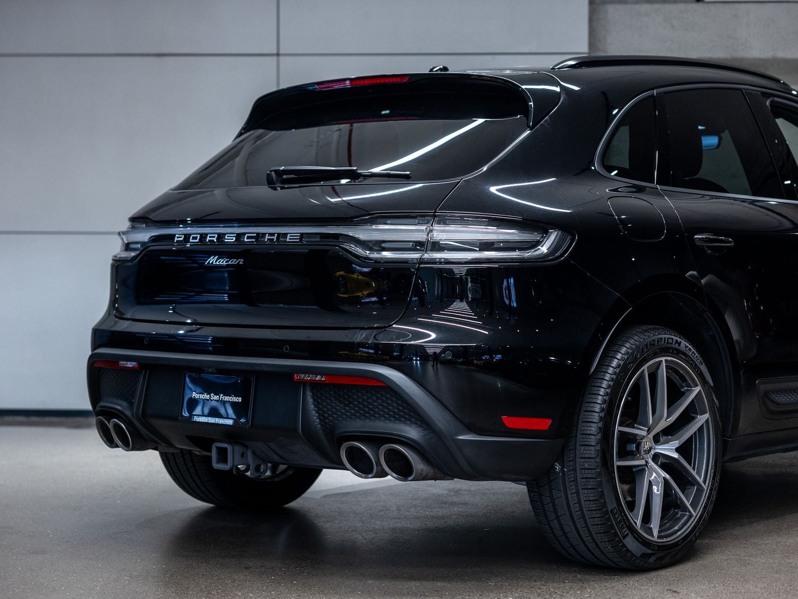 2024 Porsche Macan Base