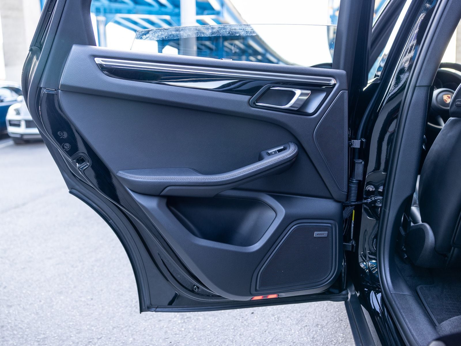 2024 Porsche Macan Base