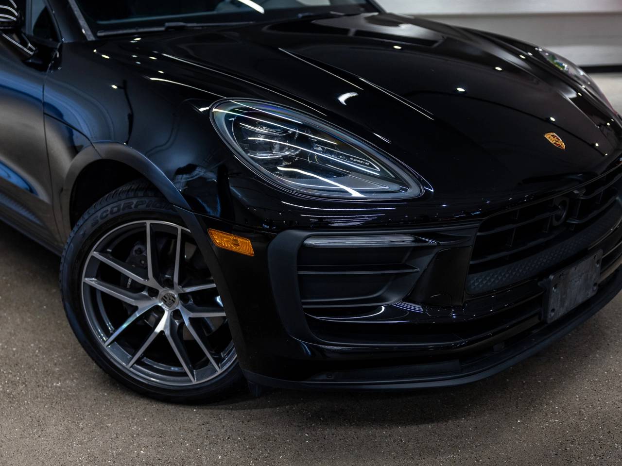 2024 Porsche Macan Base