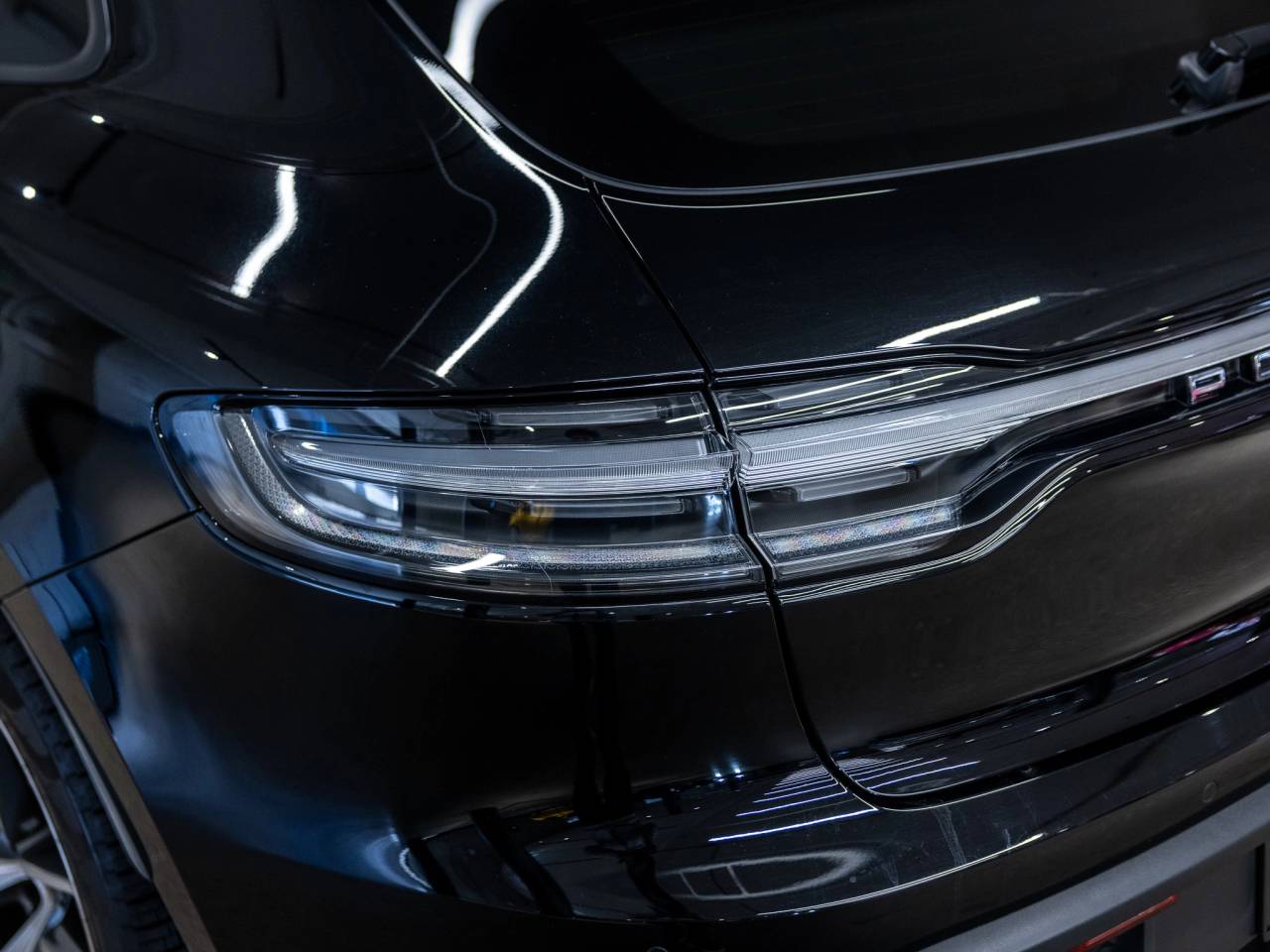 2024 Porsche Macan Base