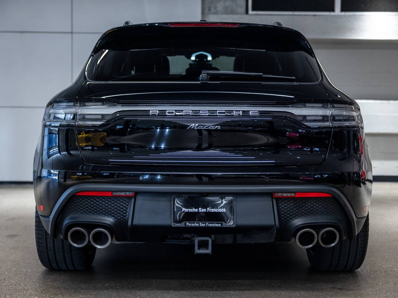 2024 Porsche Macan Base