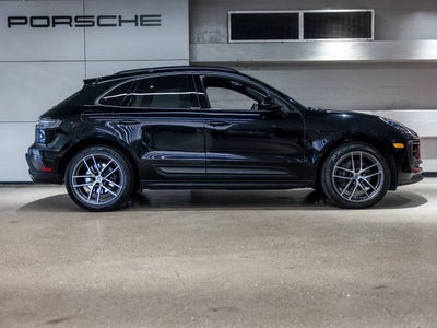 2024 Porsche Macan Base