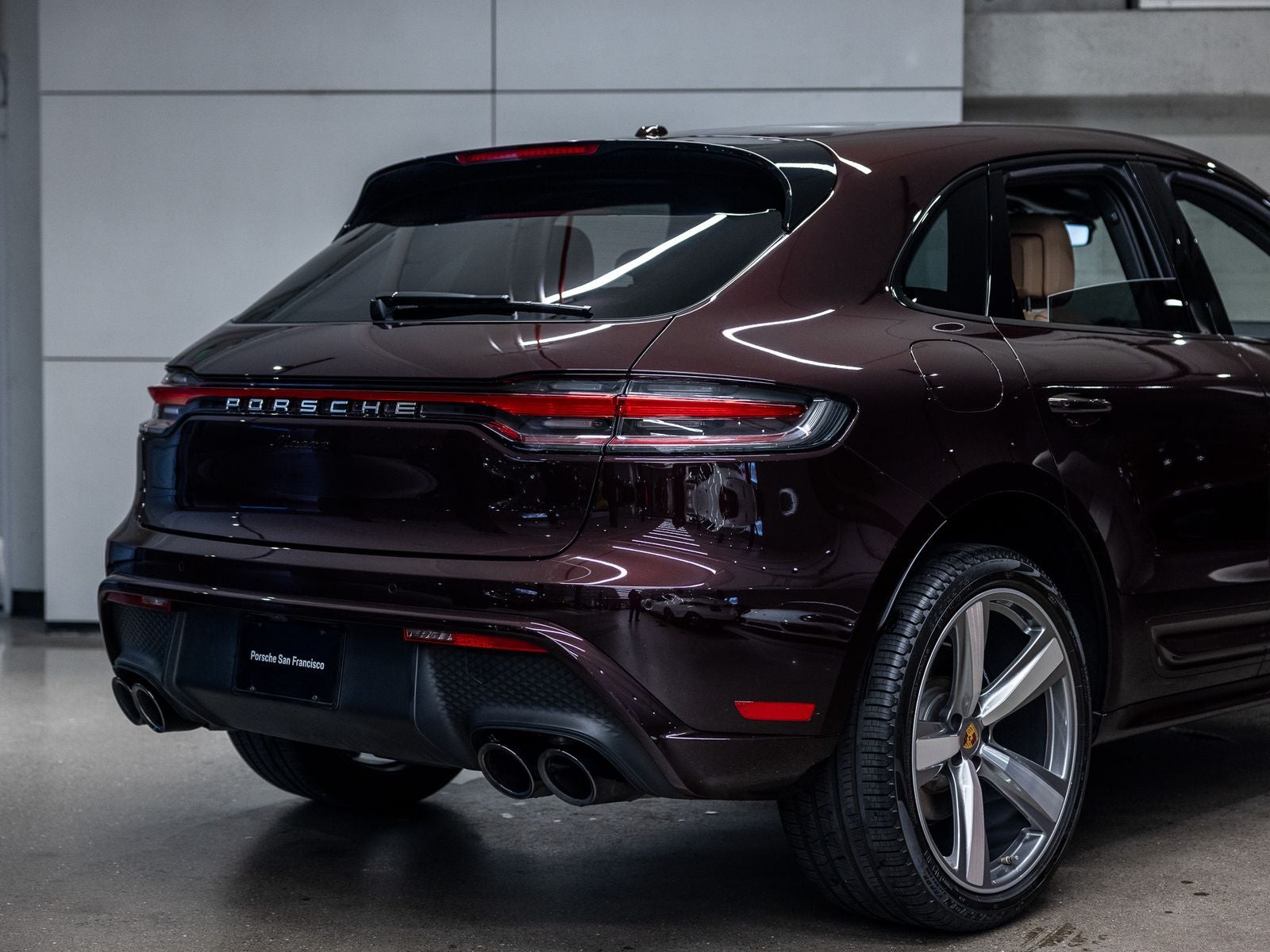 2024 Porsche Macan Base