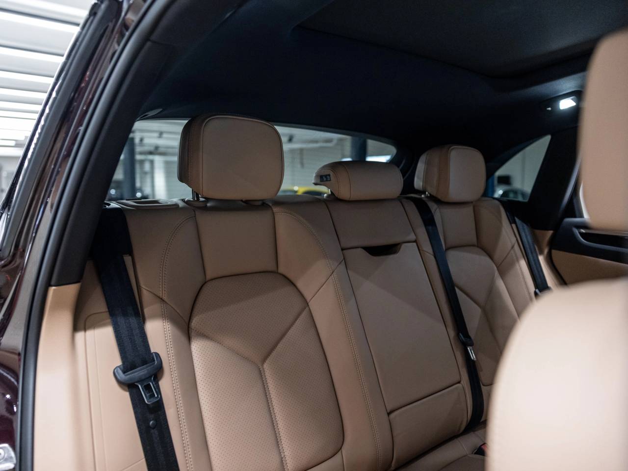 2024 Porsche Macan Base