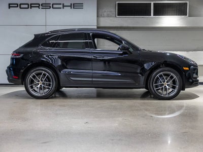 2026 Porsche Macan Base