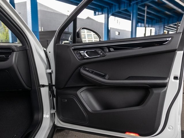 2026 Porsche Macan Macan T